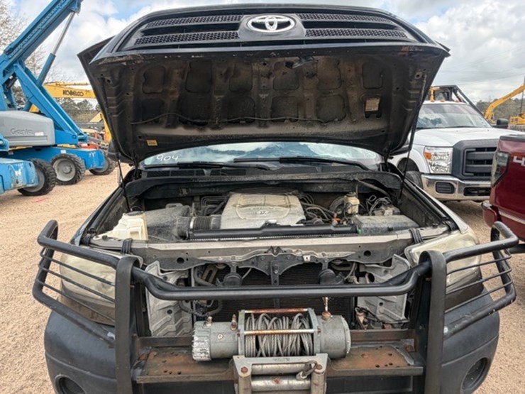 2010-toyota-tundra-image-51