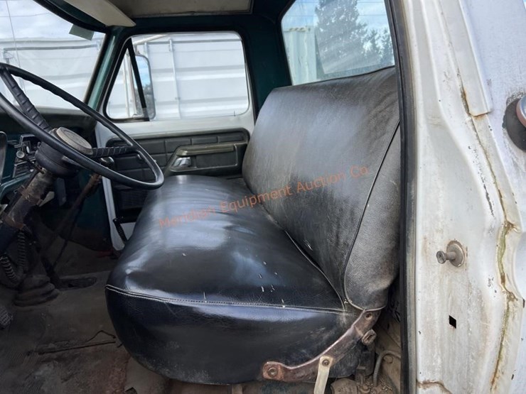 1975-ford-f600-image-27