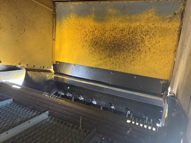 new-holland-tr89-image-61