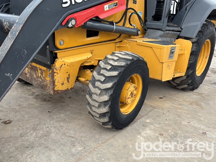 2020-deere-310l-image-9