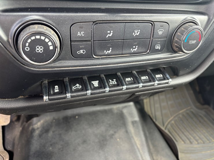 2020-gmc-3500hd-image-16