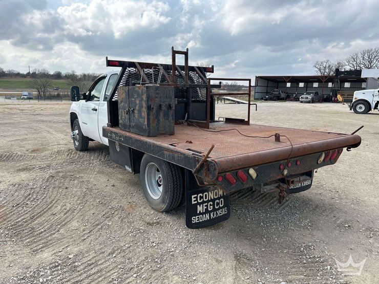 2008-gmc-3500-hd-4x4-ext.-cab-9ft.-flatbed-truck-image-3