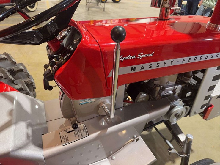 massey-ferguson-1100-image-28