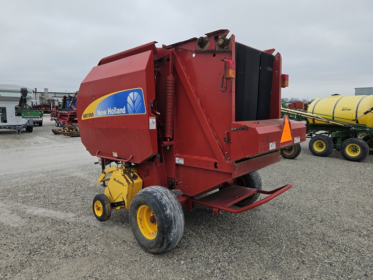 2008-new-holland-br7060-image-11