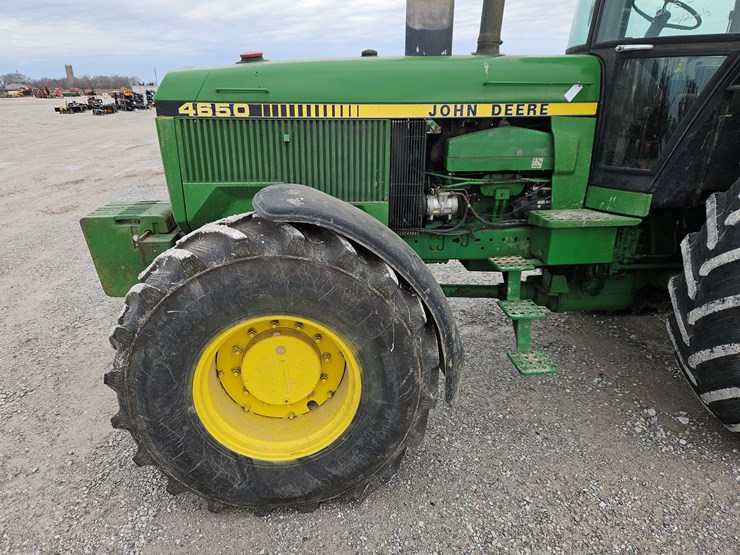 1988-john-deere-4650-image-3