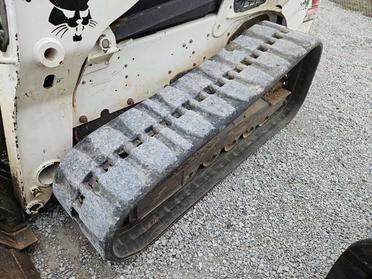 2020-bobcat-t770-image-22