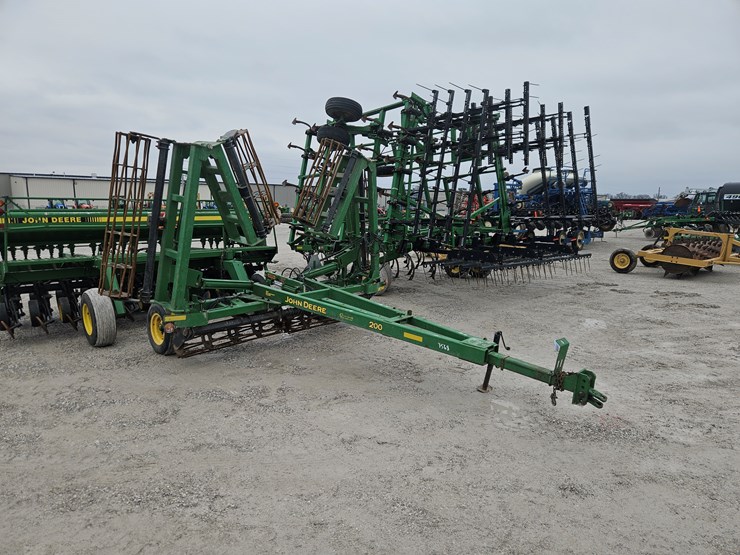 2006-john-deere-200-image-1