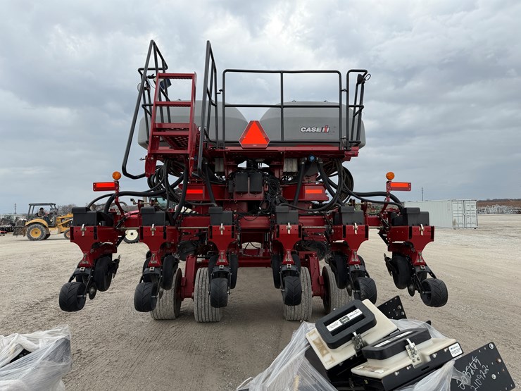 case-ih-1265-image-13