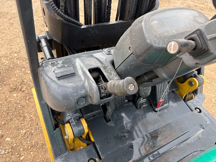 2005-komatsu-fg25st-14-image-14