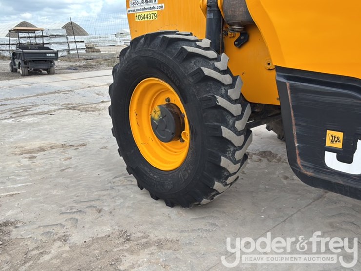 2017-jcb-509-42-image-11