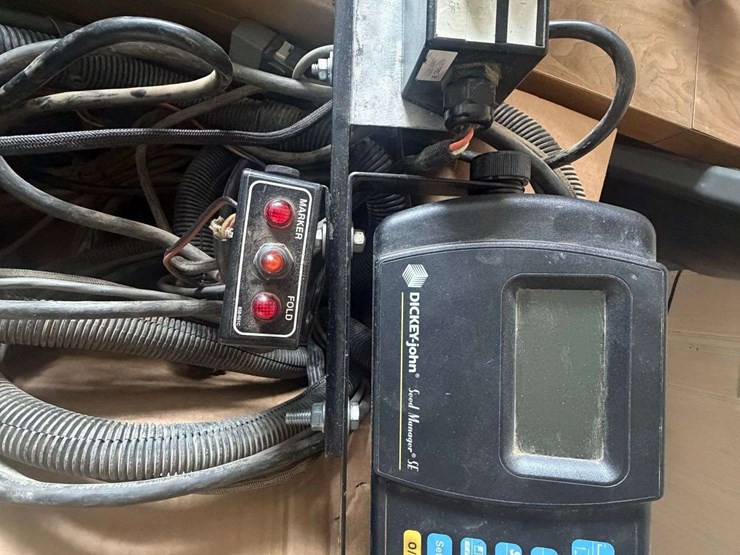 great-plains-yp1625-32tr-image-46