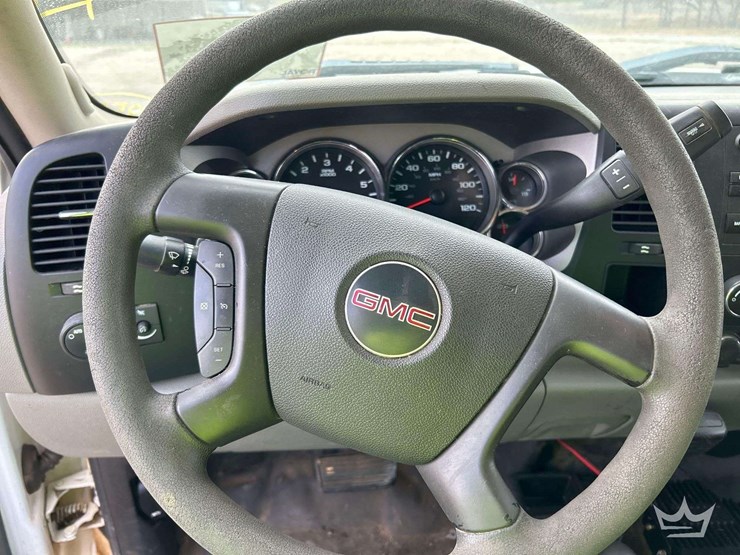 2008-gmc-3500-hd-4x4-ext.-cab-9ft.-flatbed-truck-image-14