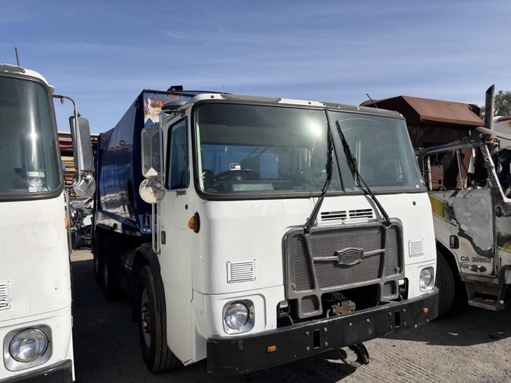 2012-autocar-xpeditor-image-2