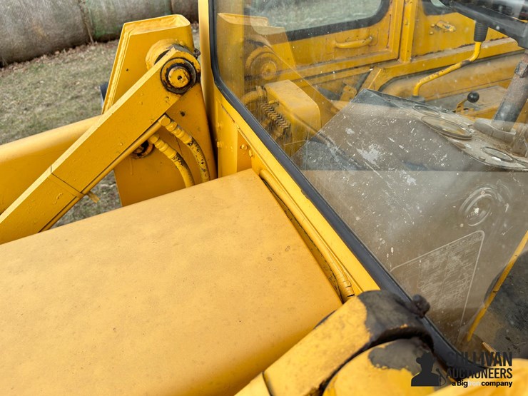 1979-deere-310a-image-14