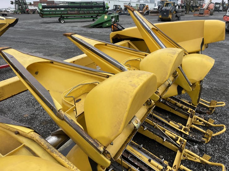 new-holland-996-image-14