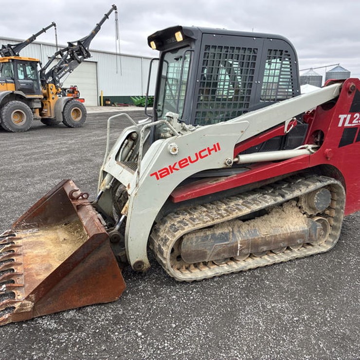 TAKEUCHI TL250