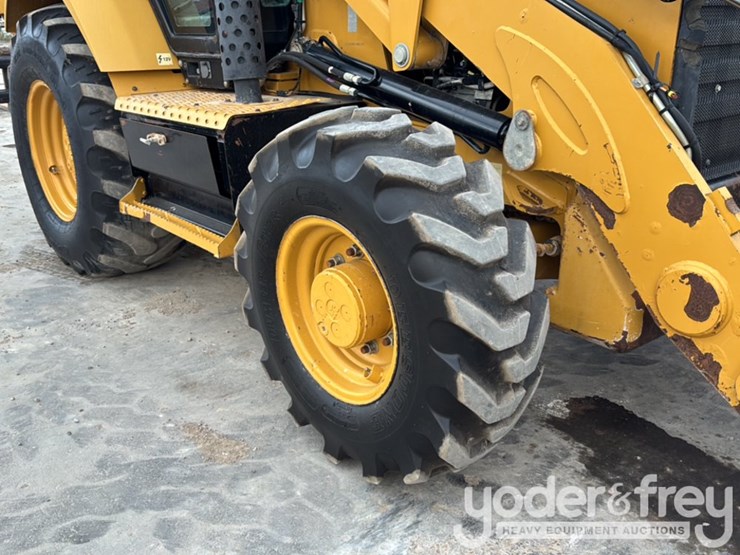 2016-caterpillar-420f2-it-image-14