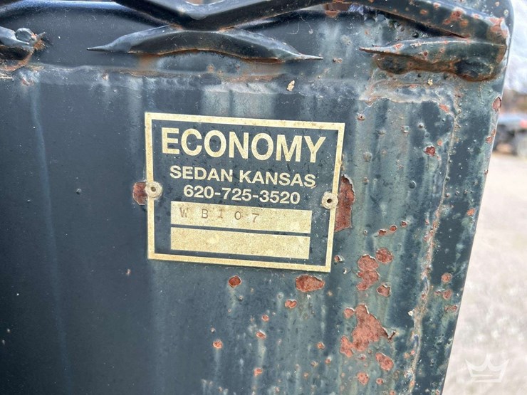 2008-gmc-3500-hd-4x4-ext.-cab-9ft.-flatbed-truck-image-22