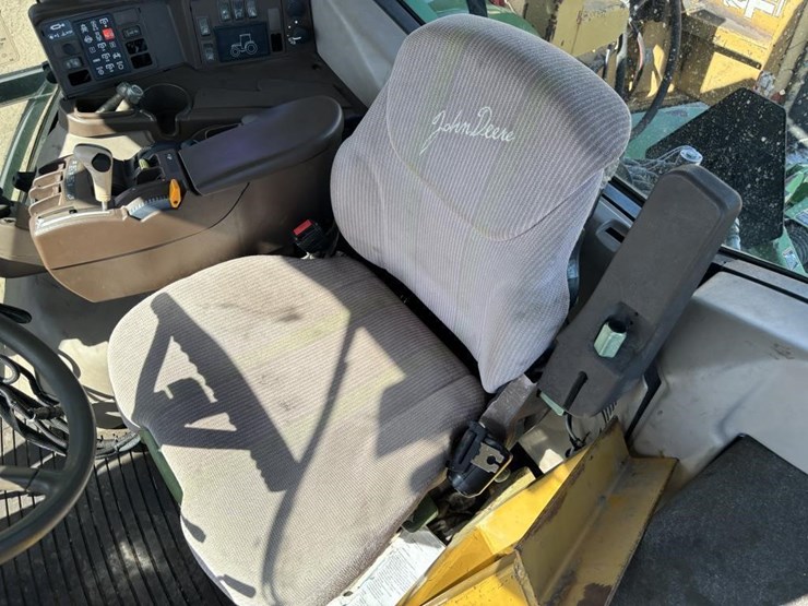 john-deere-7220-image-31