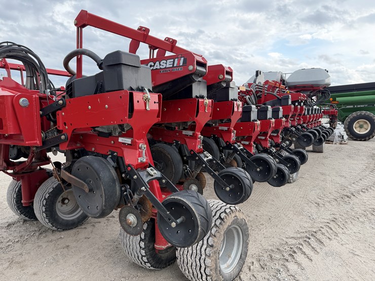 case-ih-1265-image-21