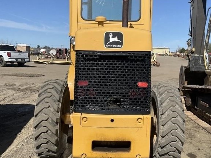 john-deere-544-image-6