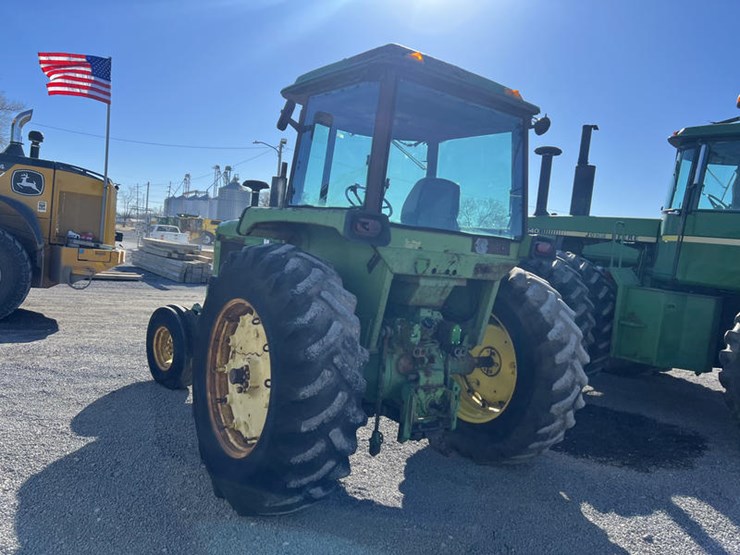 john-deere-4230-image-14