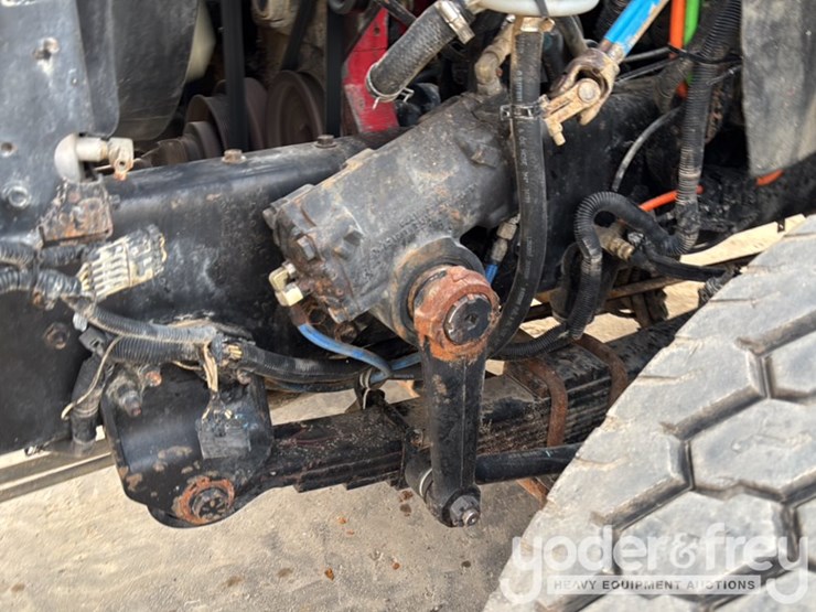 2007-international-7600-image-42