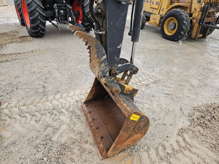 2022-deere-35g-image-24