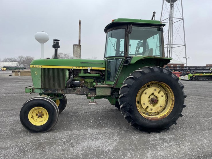 1977-john-deere-4230-image-10