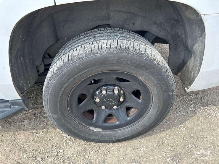 2020-chevrolet-tahoe-image-26