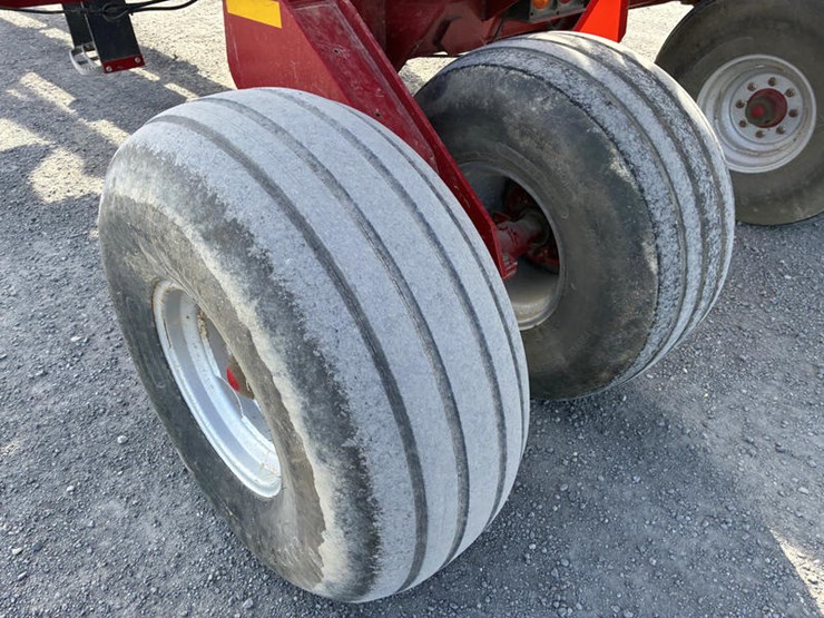 case-ih-1200-image-11