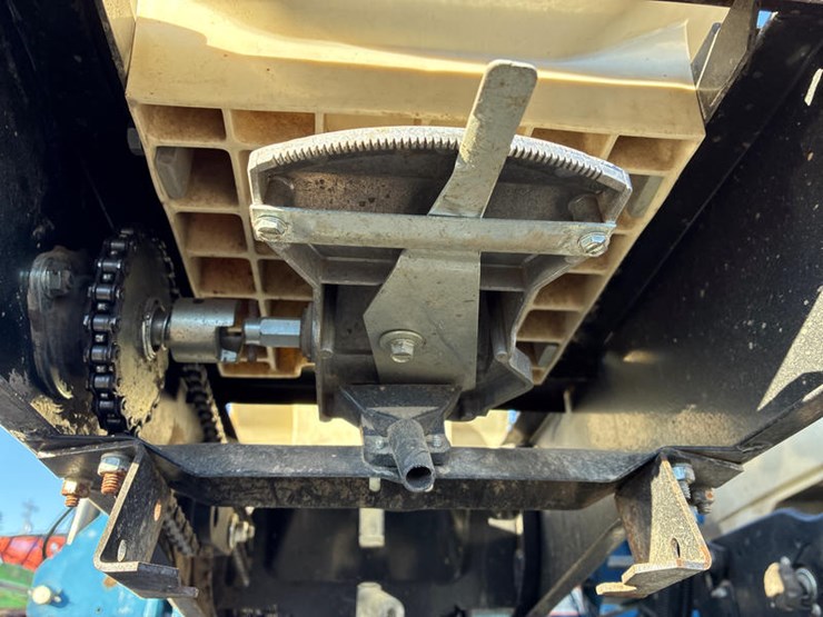 2009-kinze-3000-image-31