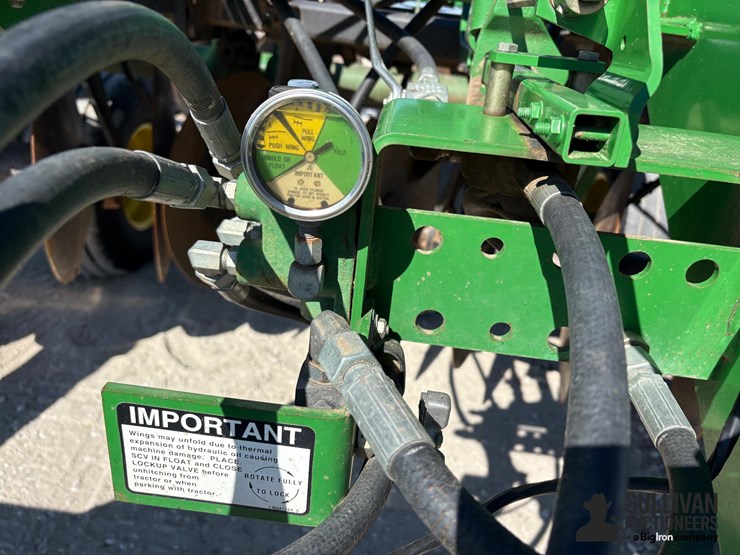 2007-john-deere-637-image-12