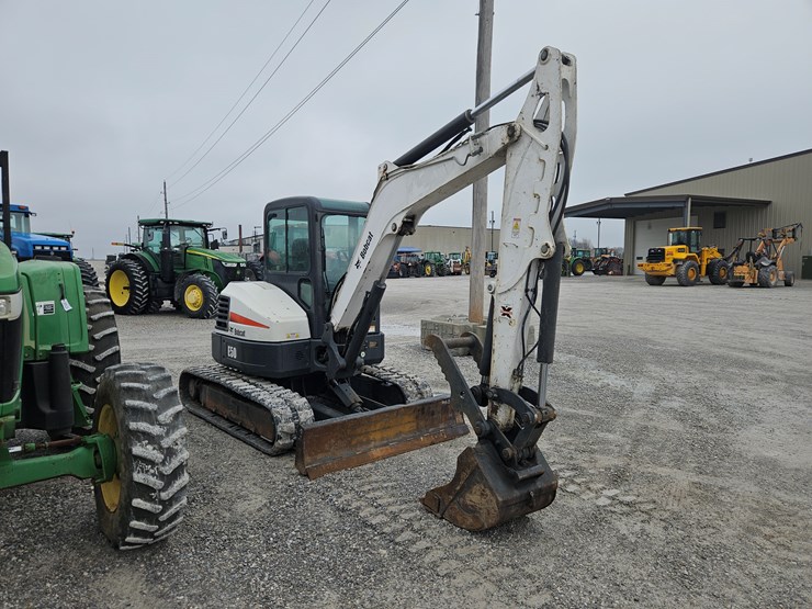 2013-bobcat-e50-image-25