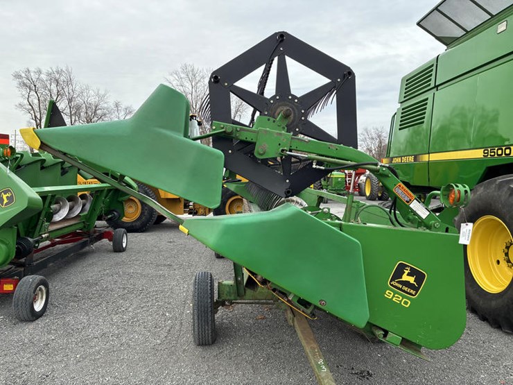 1996-john-deere-920-image-3