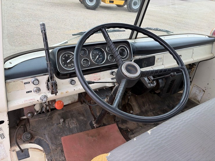 1979-ford-c600-image-16