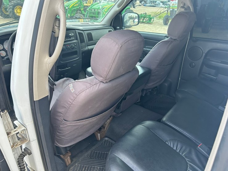 2003-dodge-ram-2500-image-11