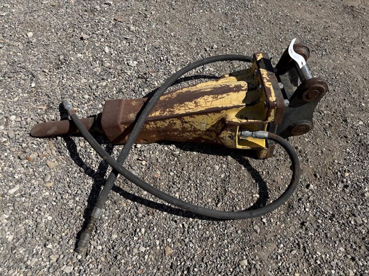 #68-•-b&d-fabricators-excavator-hydraulic-breaker-image-1