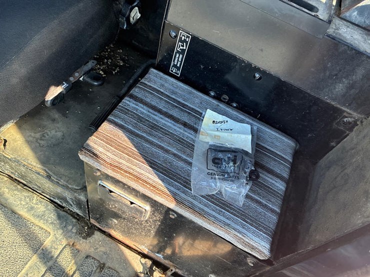 1994-case-ih-1666-image-74