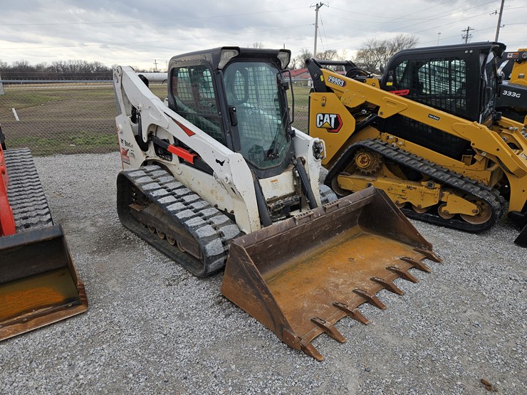 2020-bobcat-t770-image-1