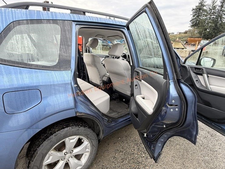 2015-subaru-forester-image-35