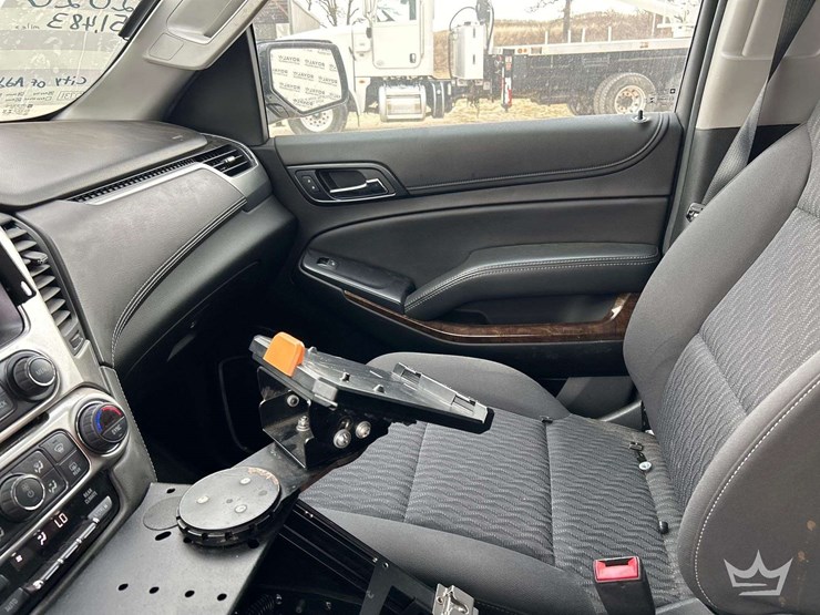 2020-chevrolet-tahoe-image-18