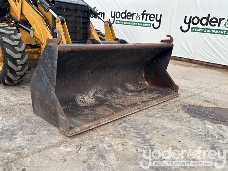 2016-caterpillar-420f2-it-image-19