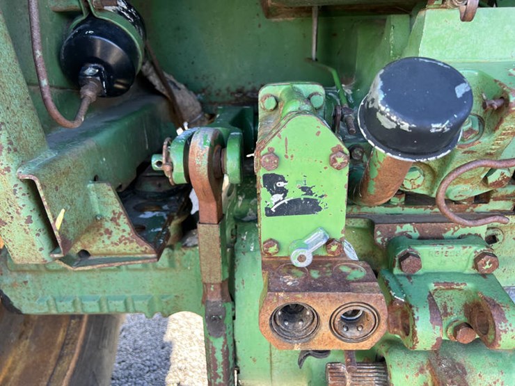 john-deere-4230-image-12