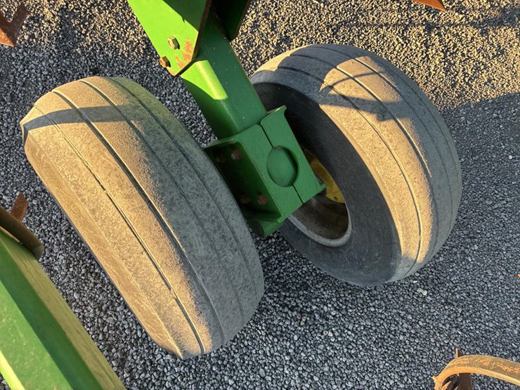 2002-john-deere-2200-image-25