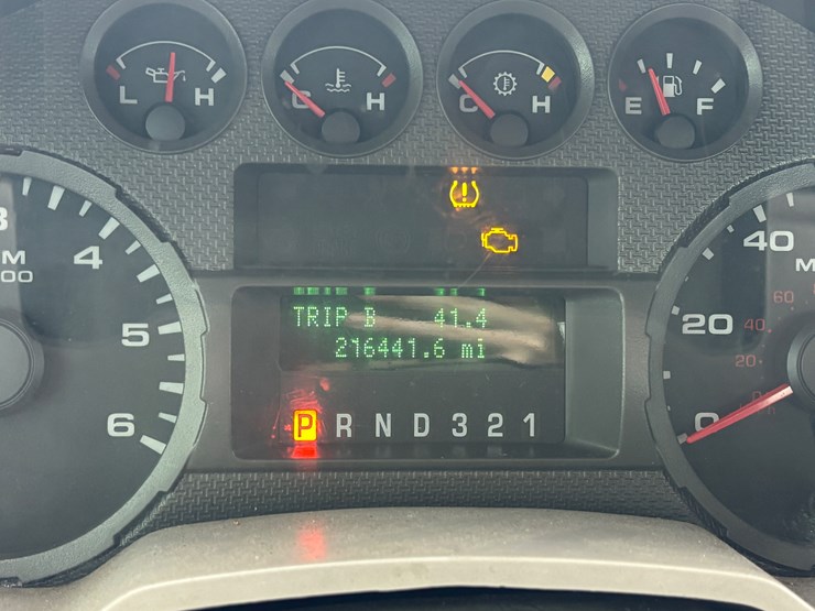 2010-ford-f250-image-14