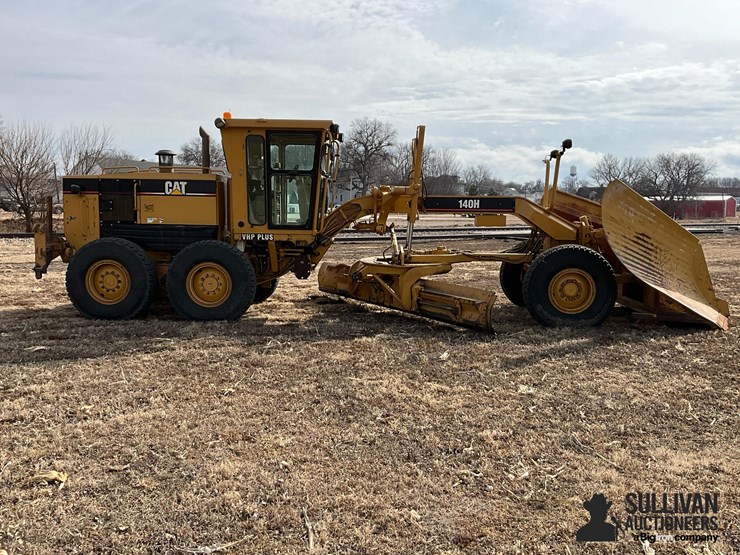 2002-caterpillar-140h-vhp-plus-image-12