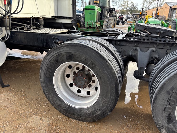 2018-international-lt-image-8