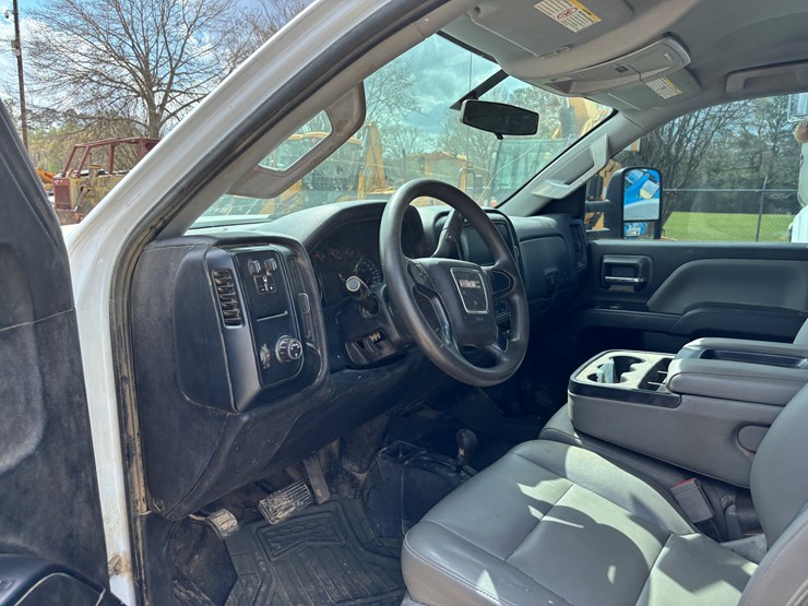 2019-gmc-sierra-2500hd-image-11