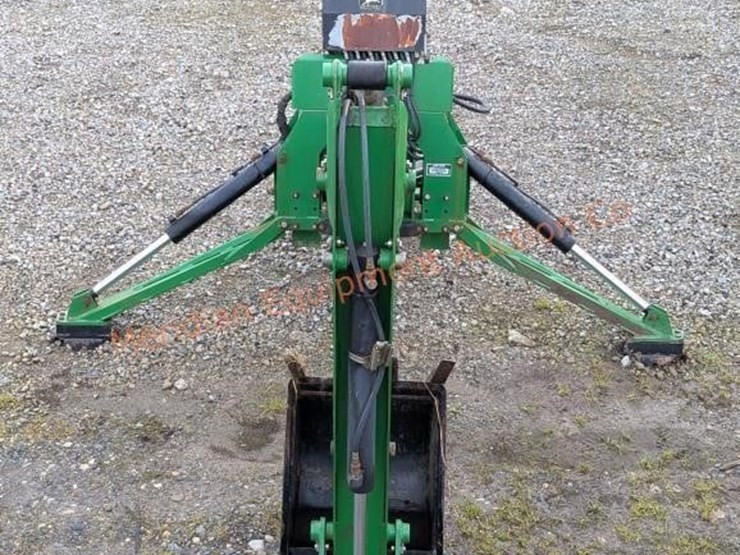 john-deere-8b-image-21